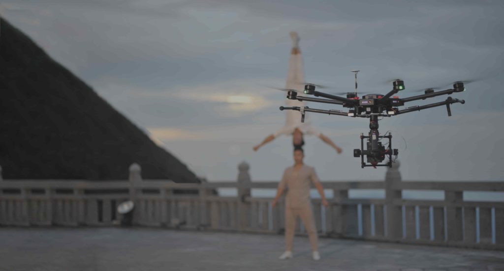 Bật mí kỹ thuật quay phim bằng Flycam trong các dự án điện ảnh chuyên nghiệp