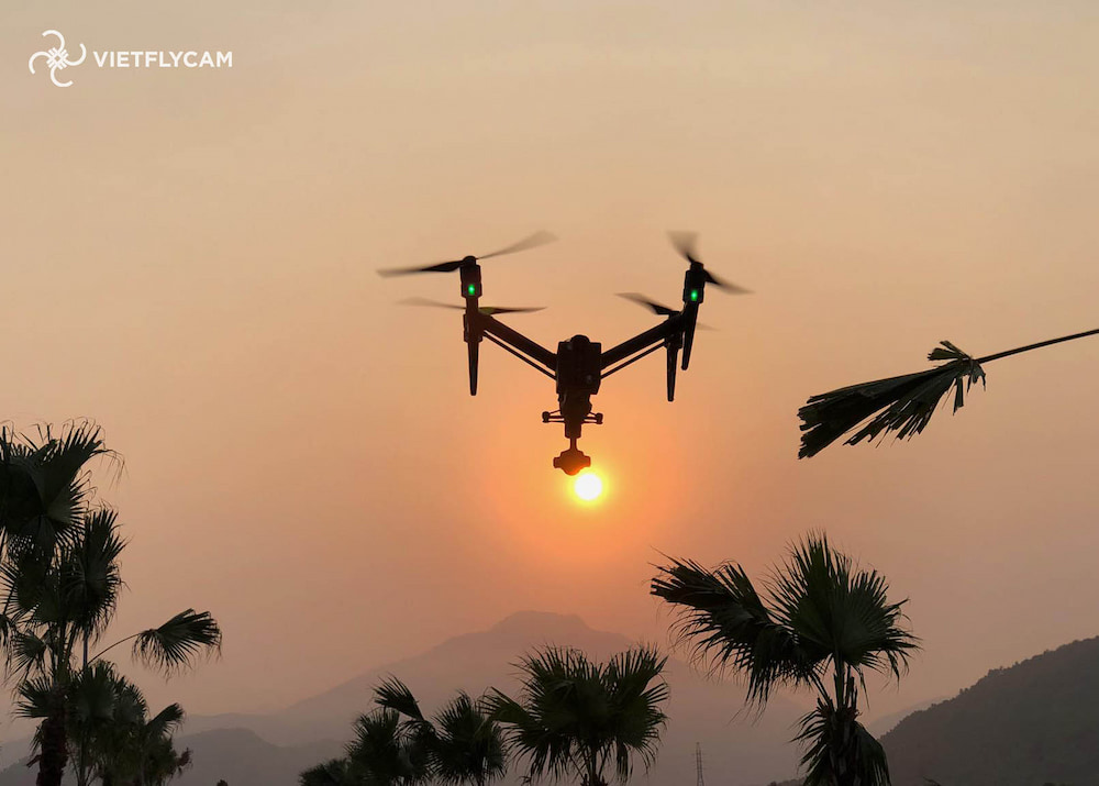 drone-khac-flycam